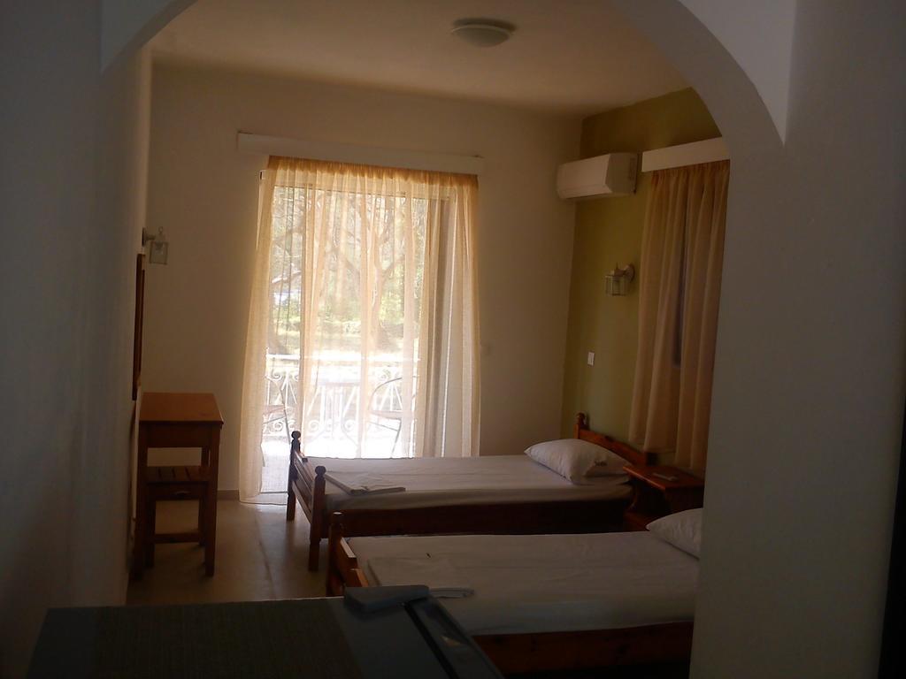 Elaia Resorts Perama  Zimmer foto